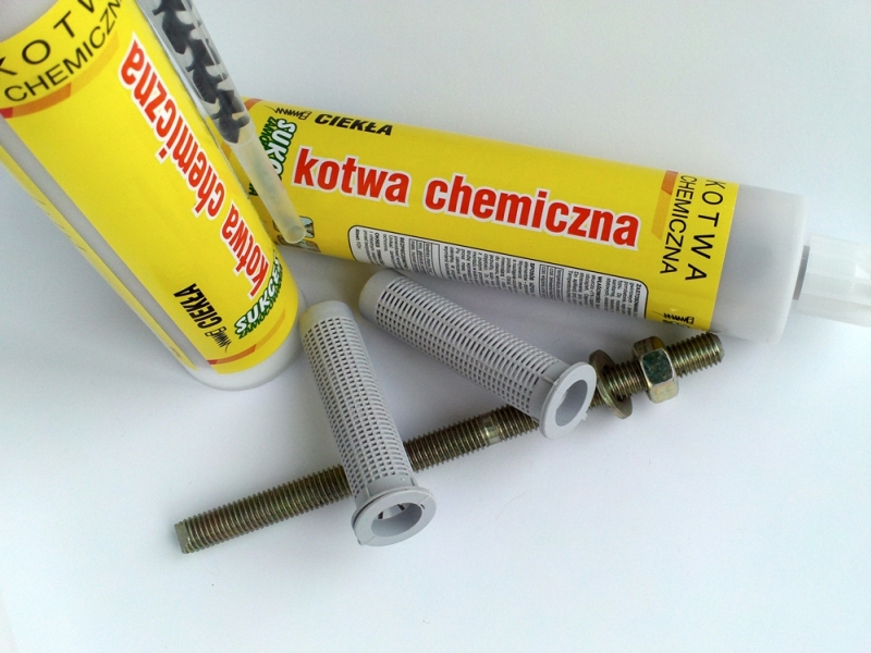 Kotwy chemiczne cena od 25,90 